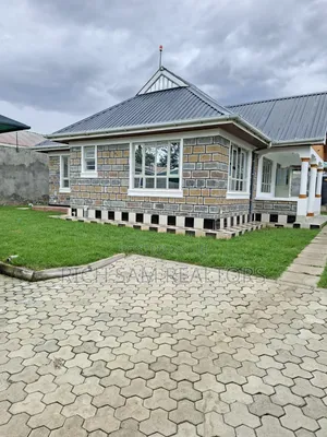 3bdrm Bungalow in Kiamunyi, Menengai West for sale