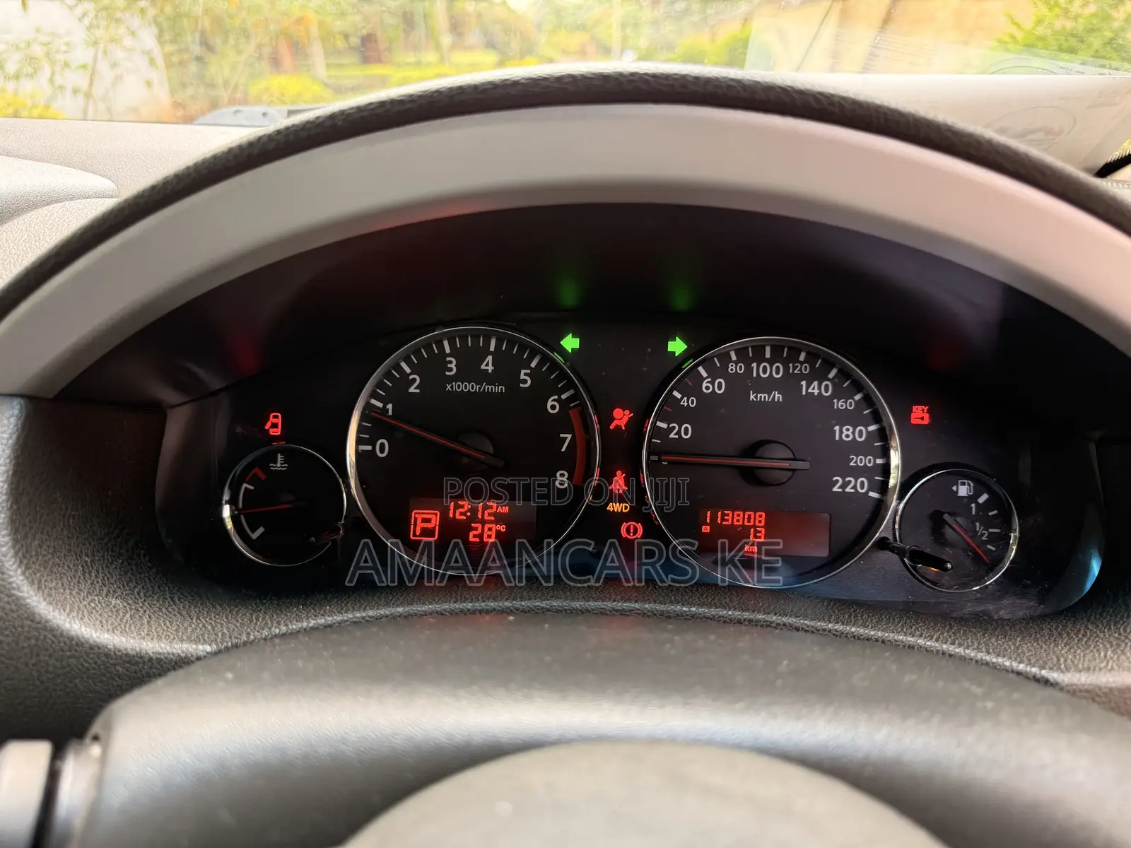 Nissan Pathfinder SV 2012 Black