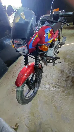 Bajaj Boxer 150 UG 2026 Red