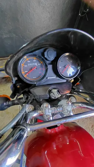 Bajaj Boxer 150 UG 2026 Red