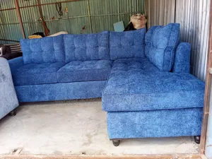 Nervy Blue Corner Seat
