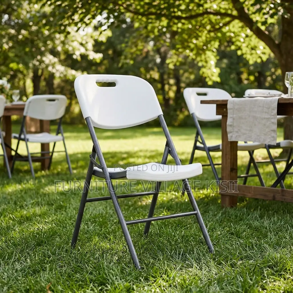 White Foldable Plastic Outdoor Seat