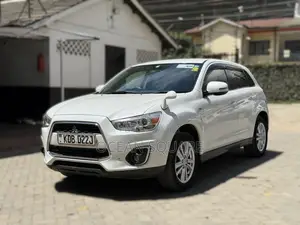 Mitsubishi RVR 2013 White