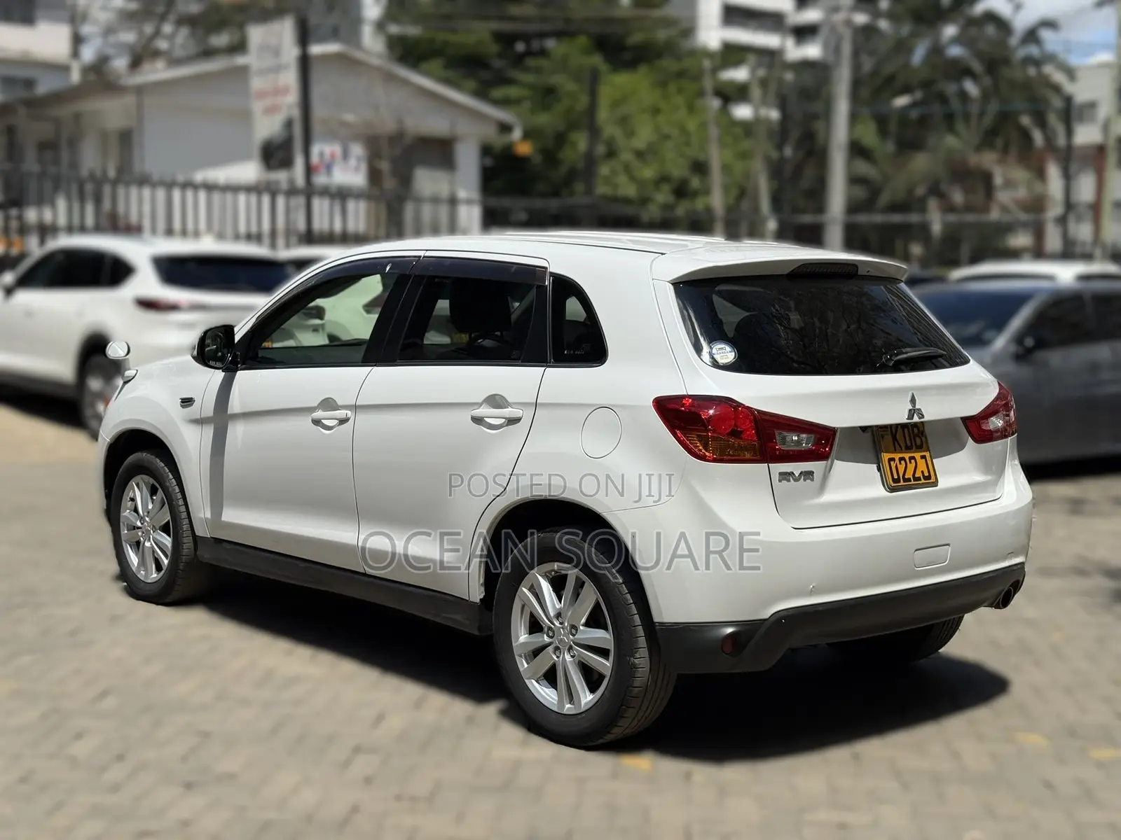 Mitsubishi RVR 2013 White