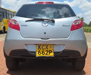 Mazda Demio 2012