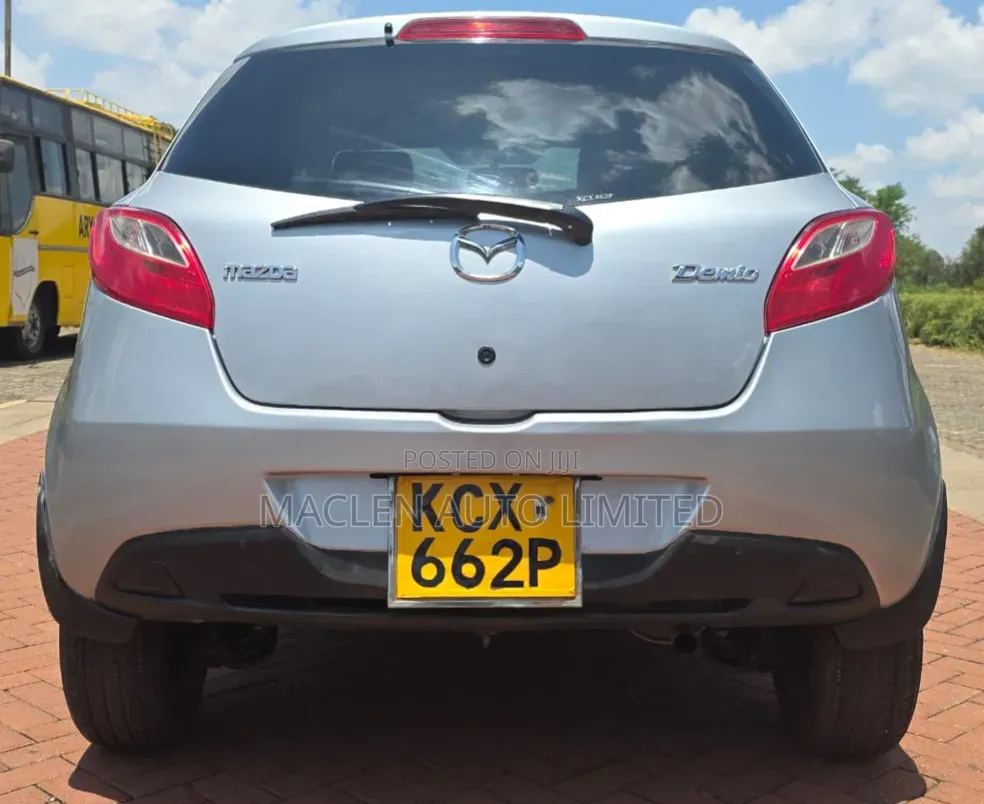 Mazda Demio 2012