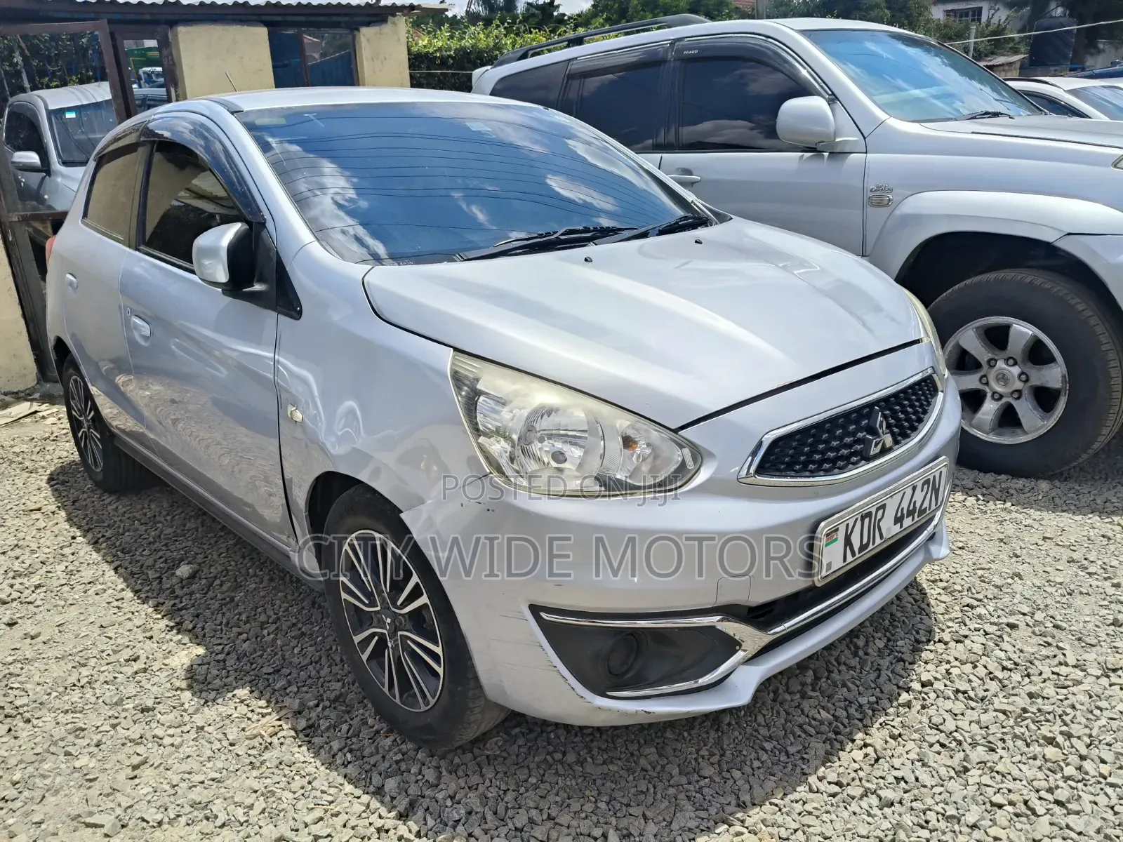 Mitsubishi Mirage 2017 Silver
