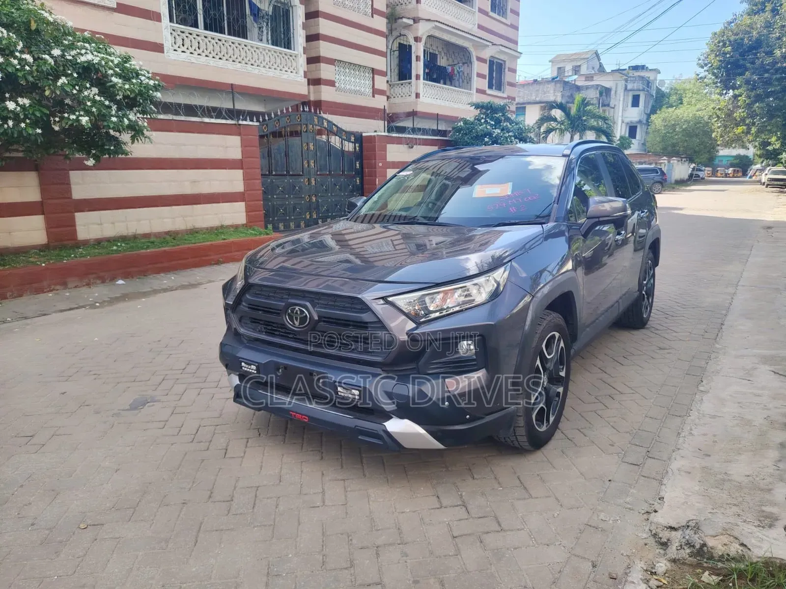 Toyota RAV4 2021 Gray