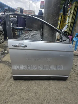 Front Door RH Honda CRV RE4