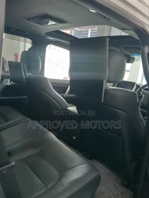 Toyota Land Cruiser 2020 White
