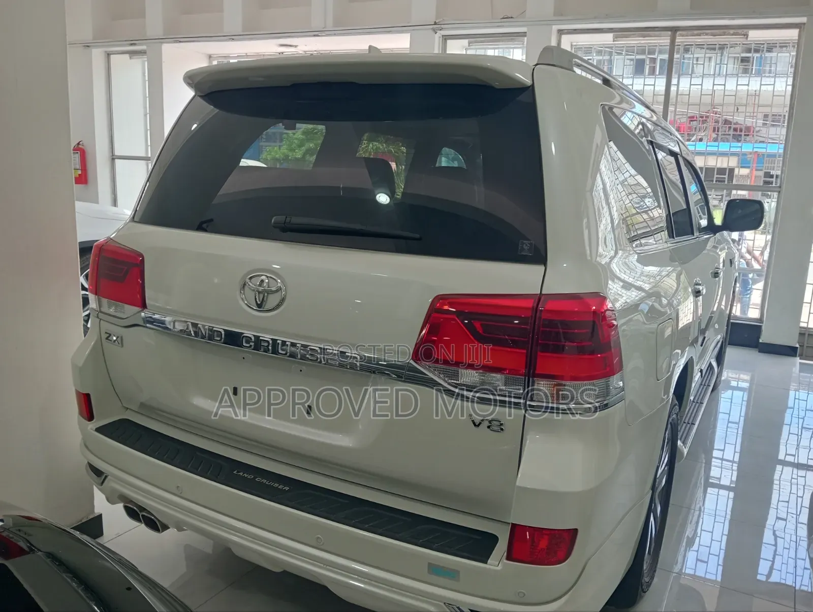 Toyota Land Cruiser 2020 White