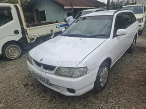 Nissan Wingroad 2001 White