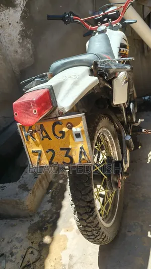 Yamaha DT125 1998 White