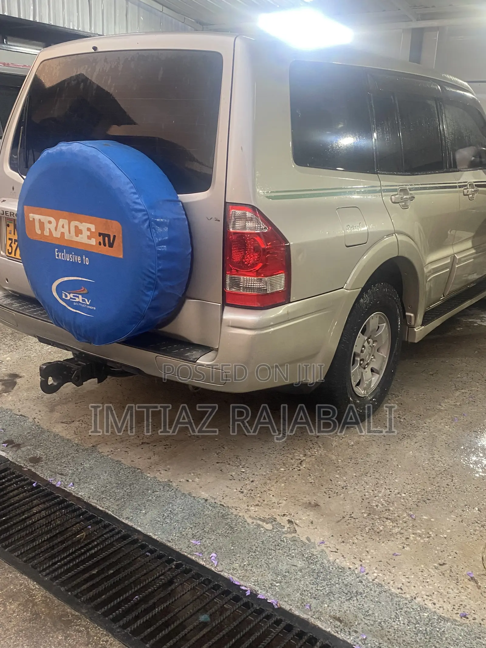 Mitsubishi Pajero 2004 Silver