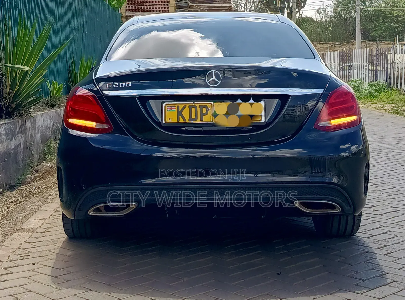 Mercedes-Benz C200 2017 Blue