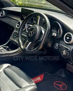 Mercedes-Benz C200 2017 Blue