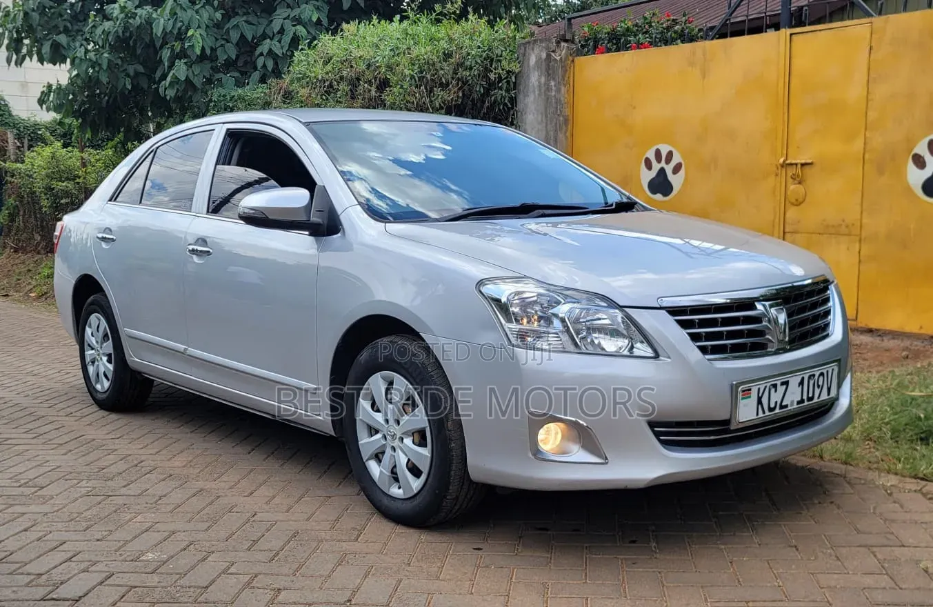 Toyota Premio 2015 Silver