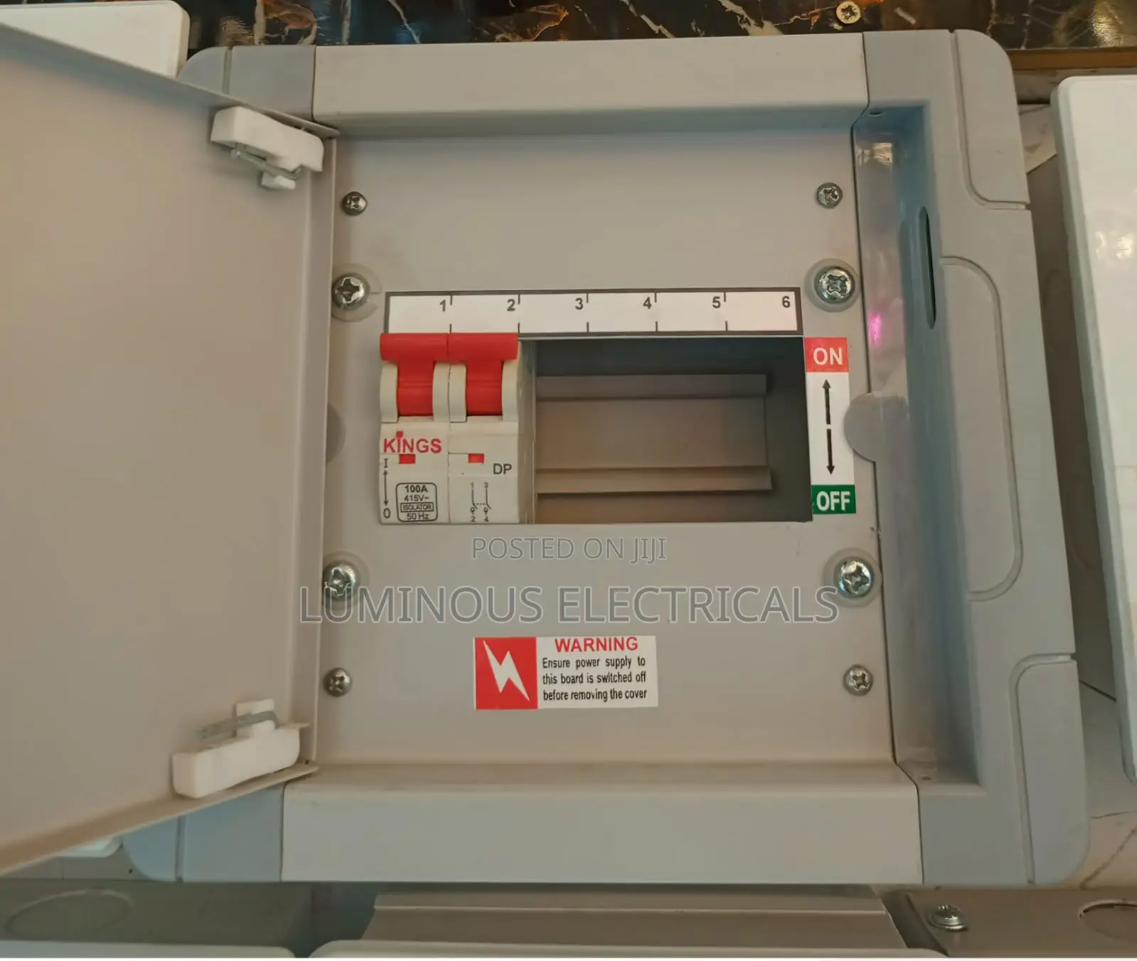 Kings 4-Way Electrical Consumer Unit Distribution Board