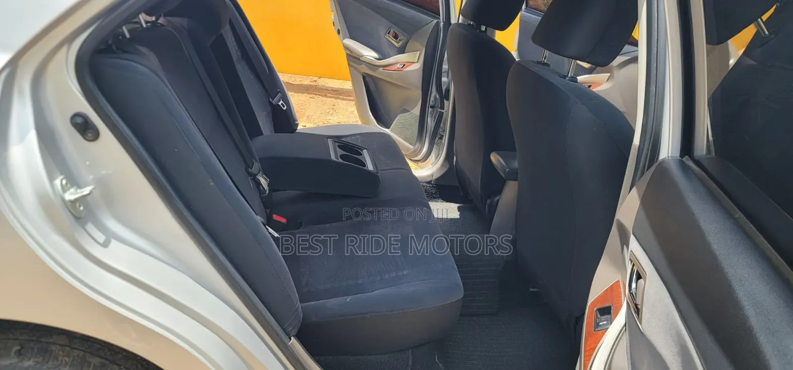 Toyota Premio 2015 Silver