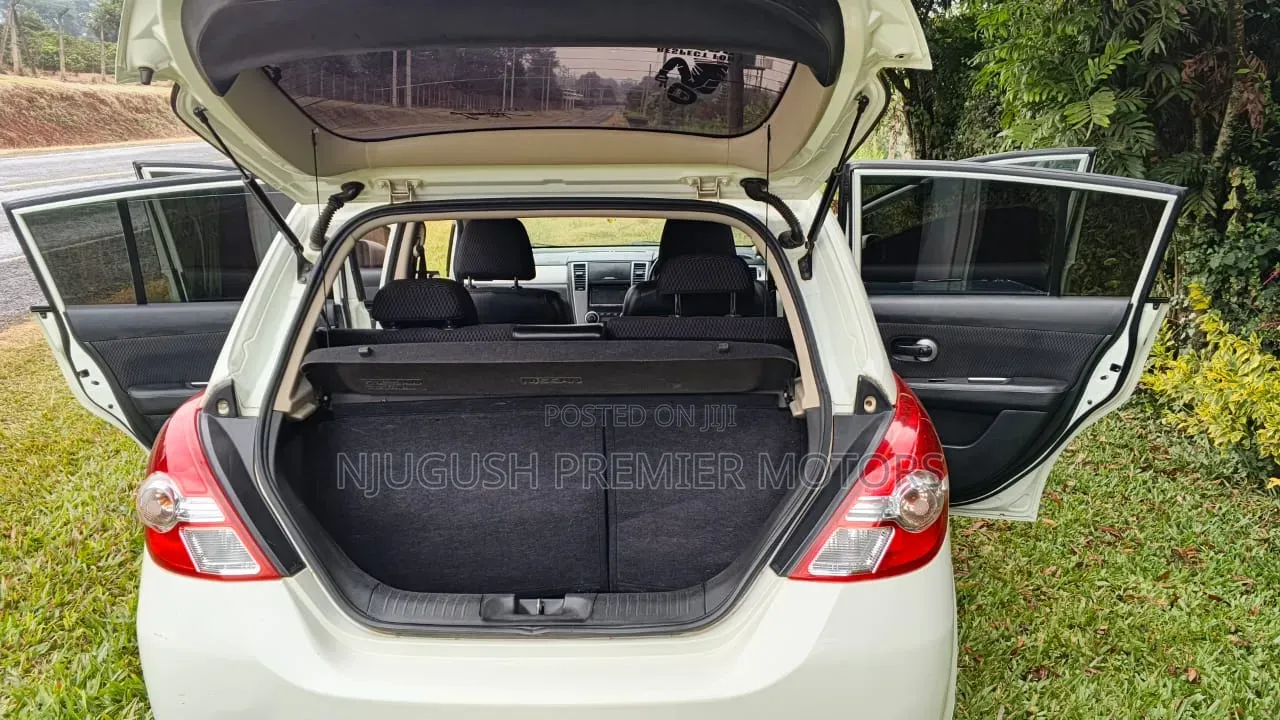 Nissan Tiida 2011 White