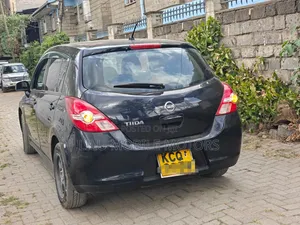 Nissan Tiida 1.5L 16V 2011 Black