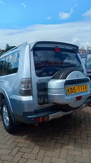 Mitsubishi Pajero 2005 Silver