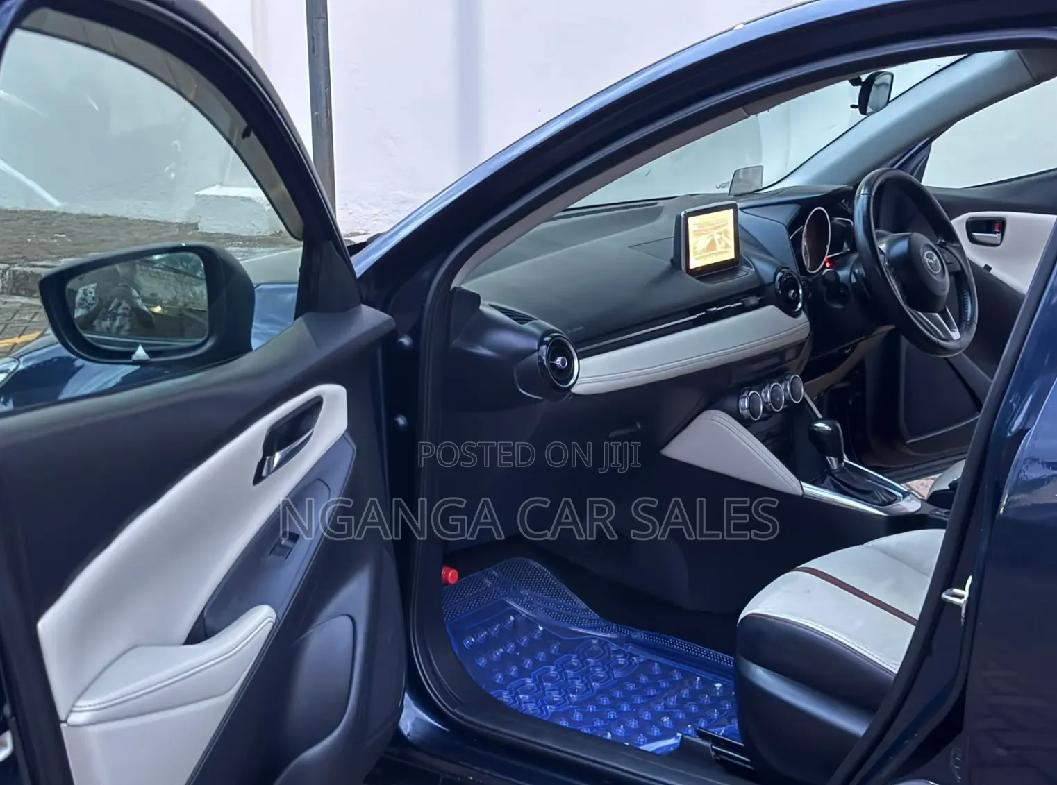 Mazda Demio 2015 Blue