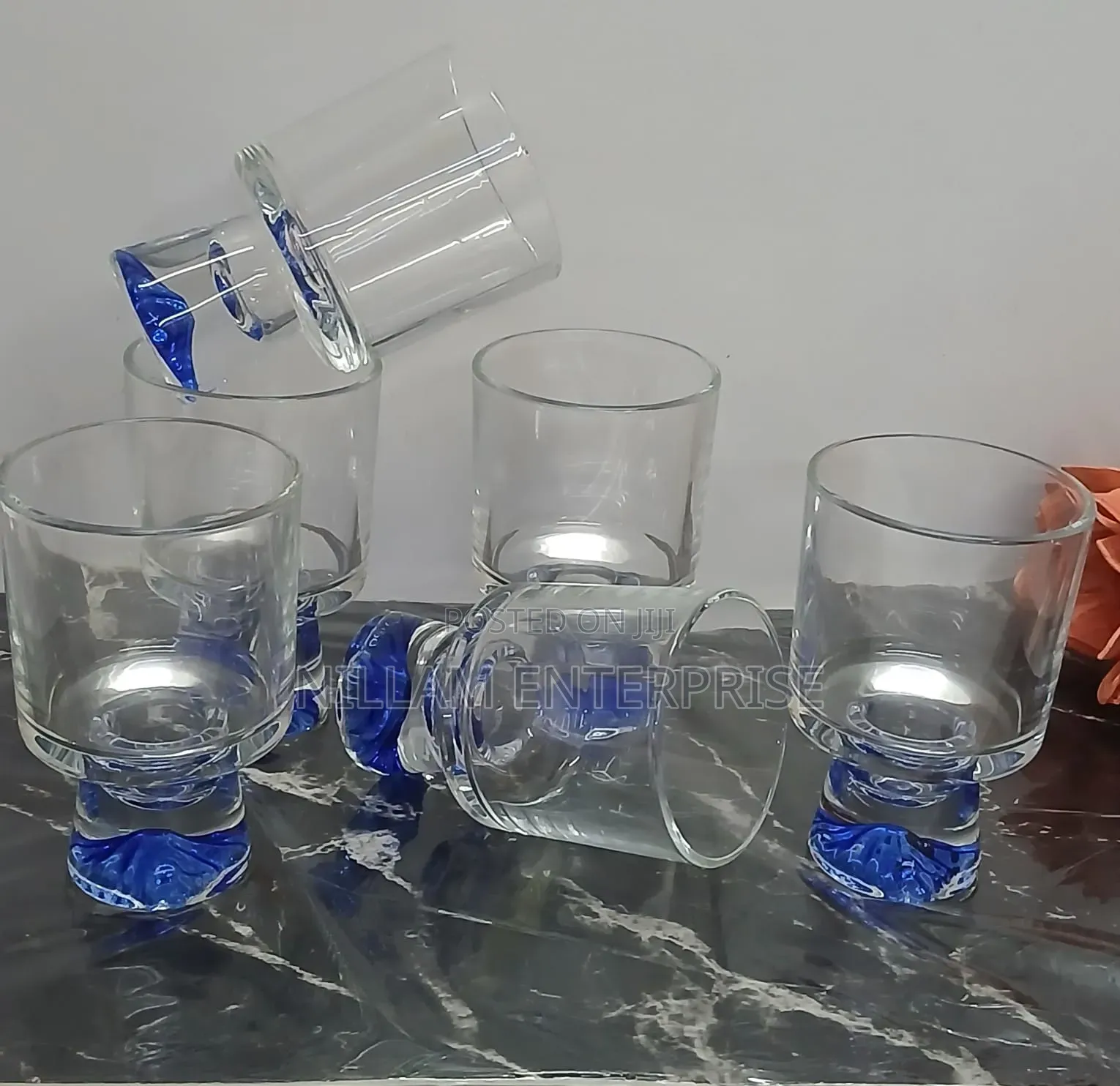 Colored Glass High Mountain Shape Base Design