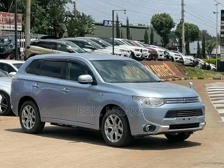 Mitsubishi Outlander 2015 Blue