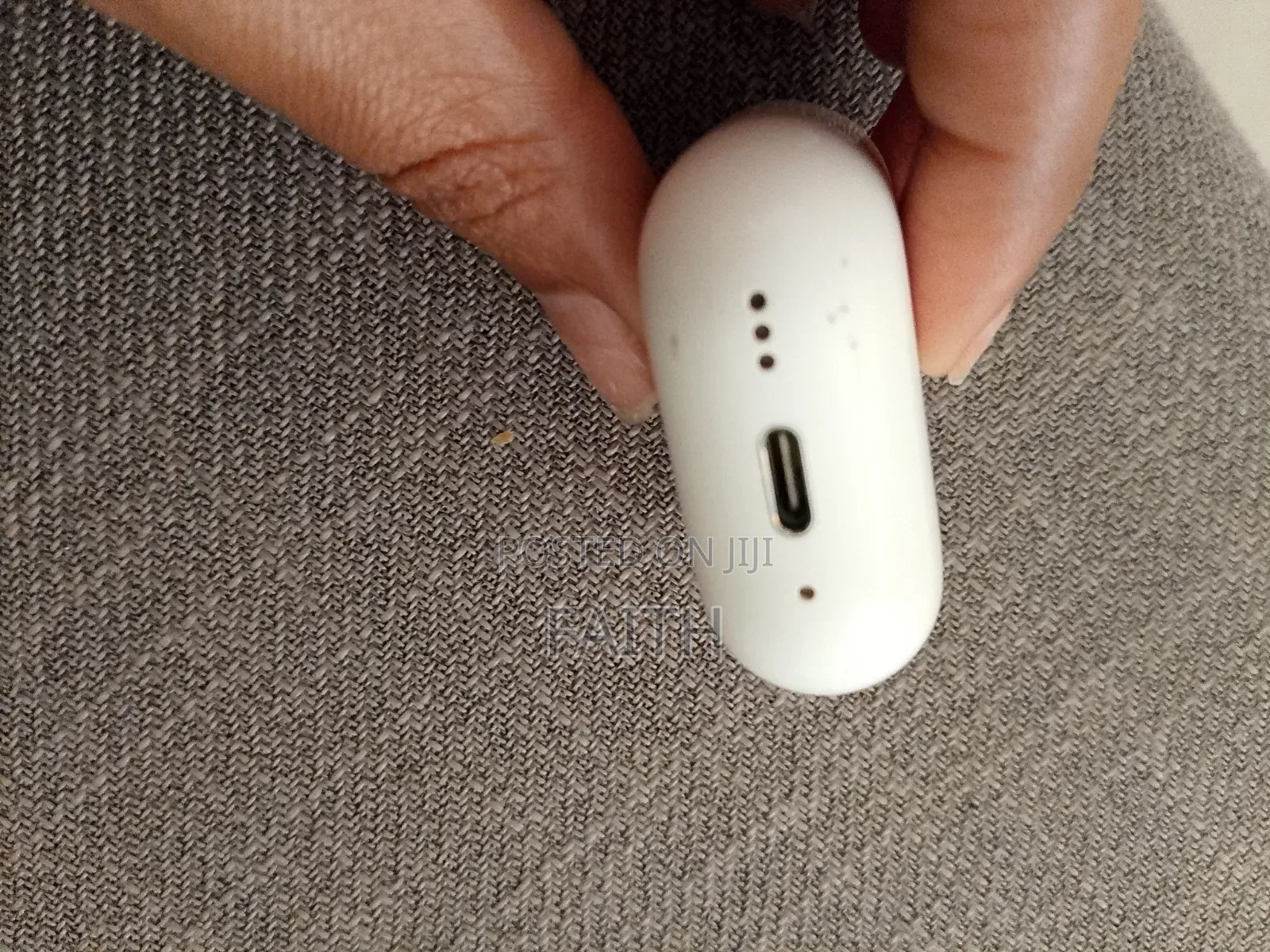 Genuine Apple AirPods 4 ANC – Excellent Working Condition