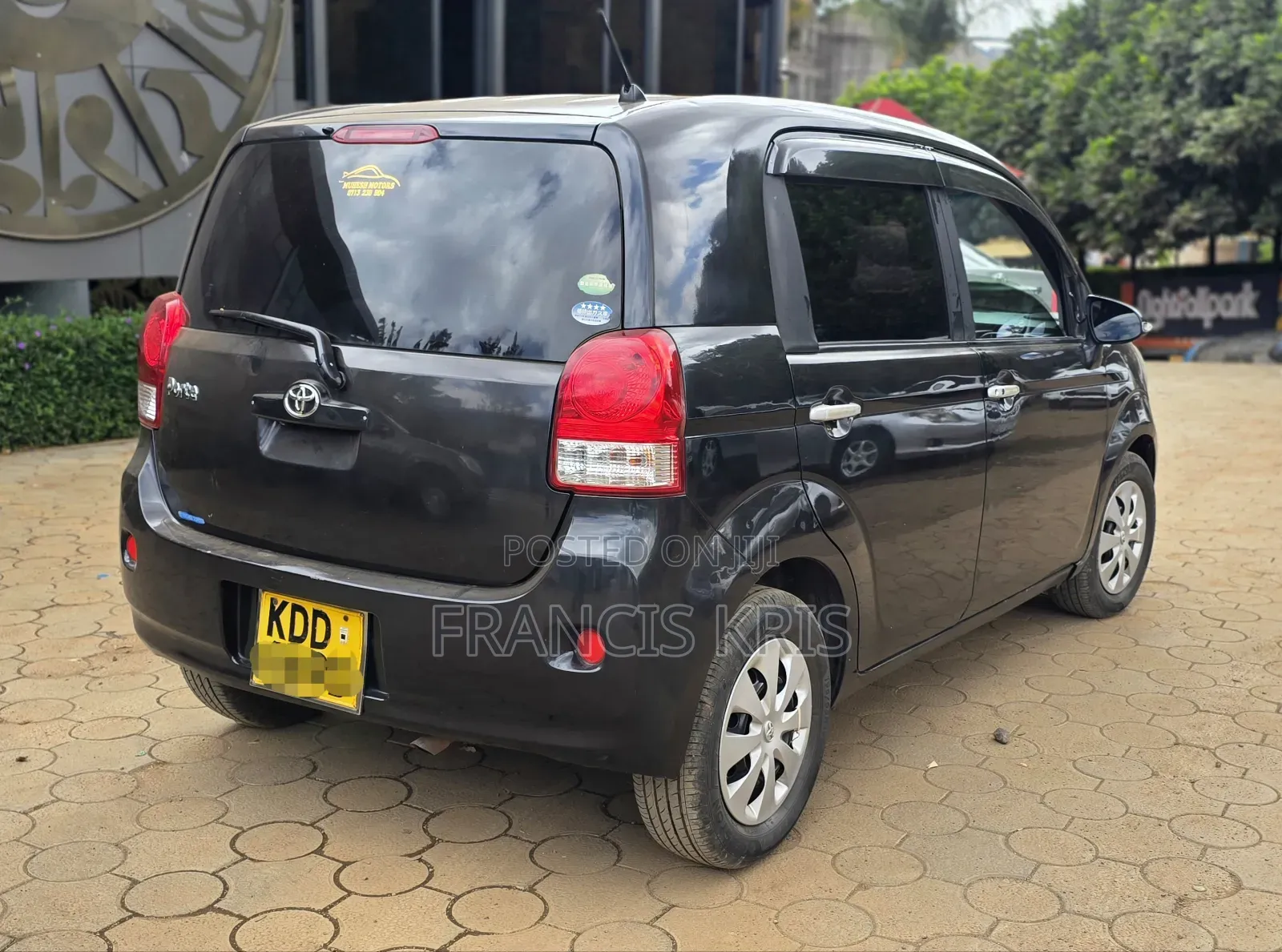 Toyota Porte 2014 Black