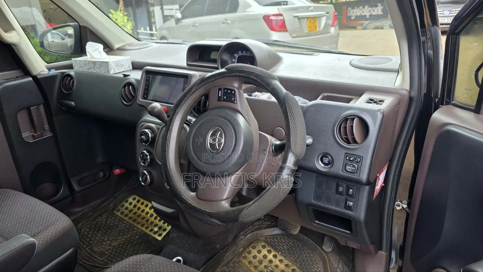 Toyota Porte 2014 Black