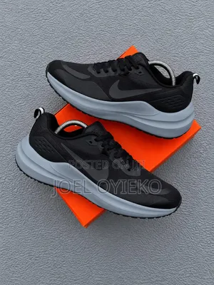 Air Zoom Runners