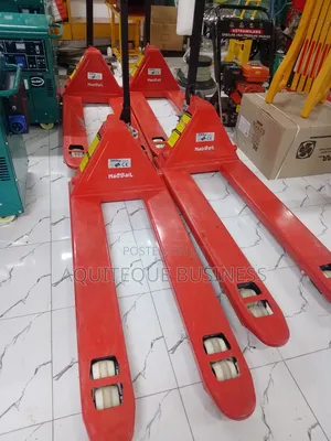 Hand Pallet Truck 2 Tones