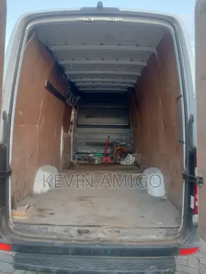 Mercedes-Benz eSprinter 2024 White