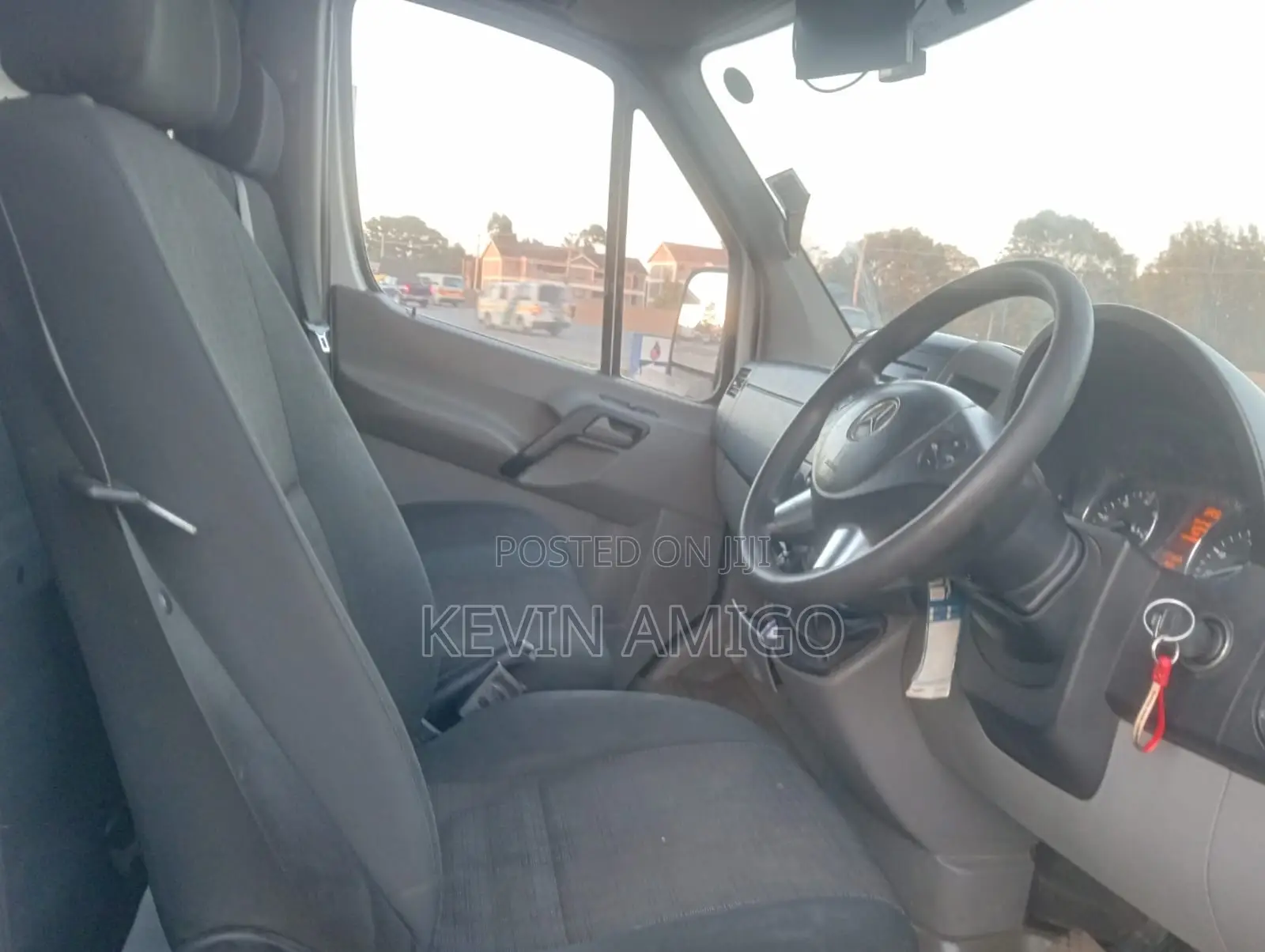 Mercedes-Benz eSprinter 2024 White