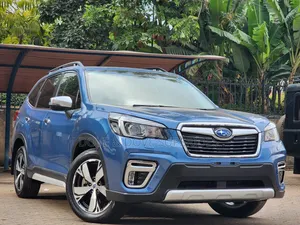 Subaru Forester Premium AWD 2019 Blue