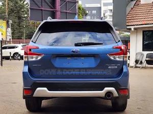Subaru Forester Premium AWD 2019 Blue