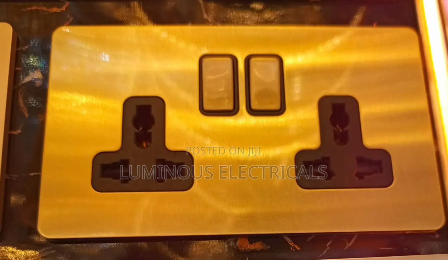 Premium Carl & Gilberts Twin 13A Wall Switch Sockets