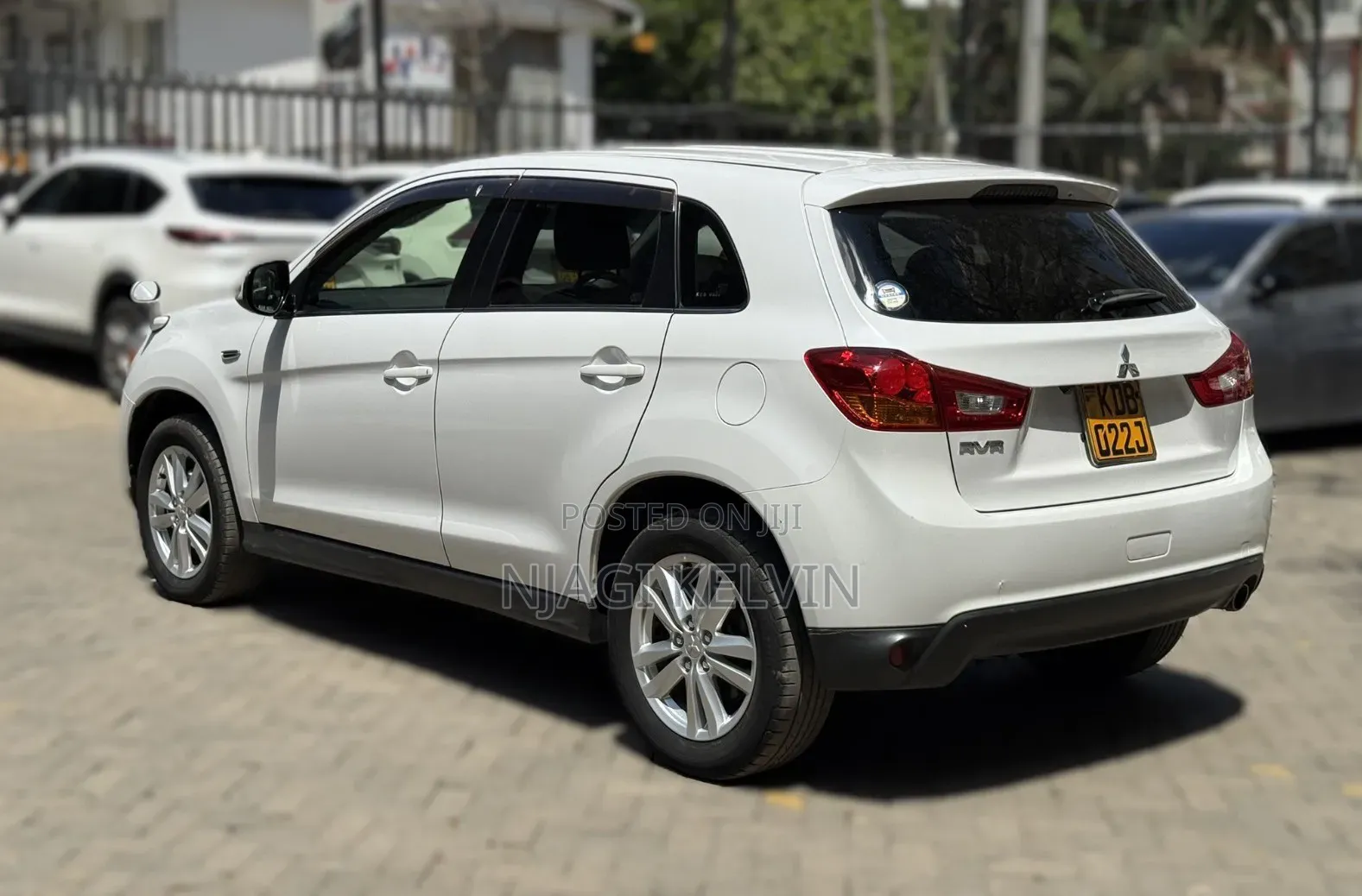 Mitsubishi RVR 2013 White
