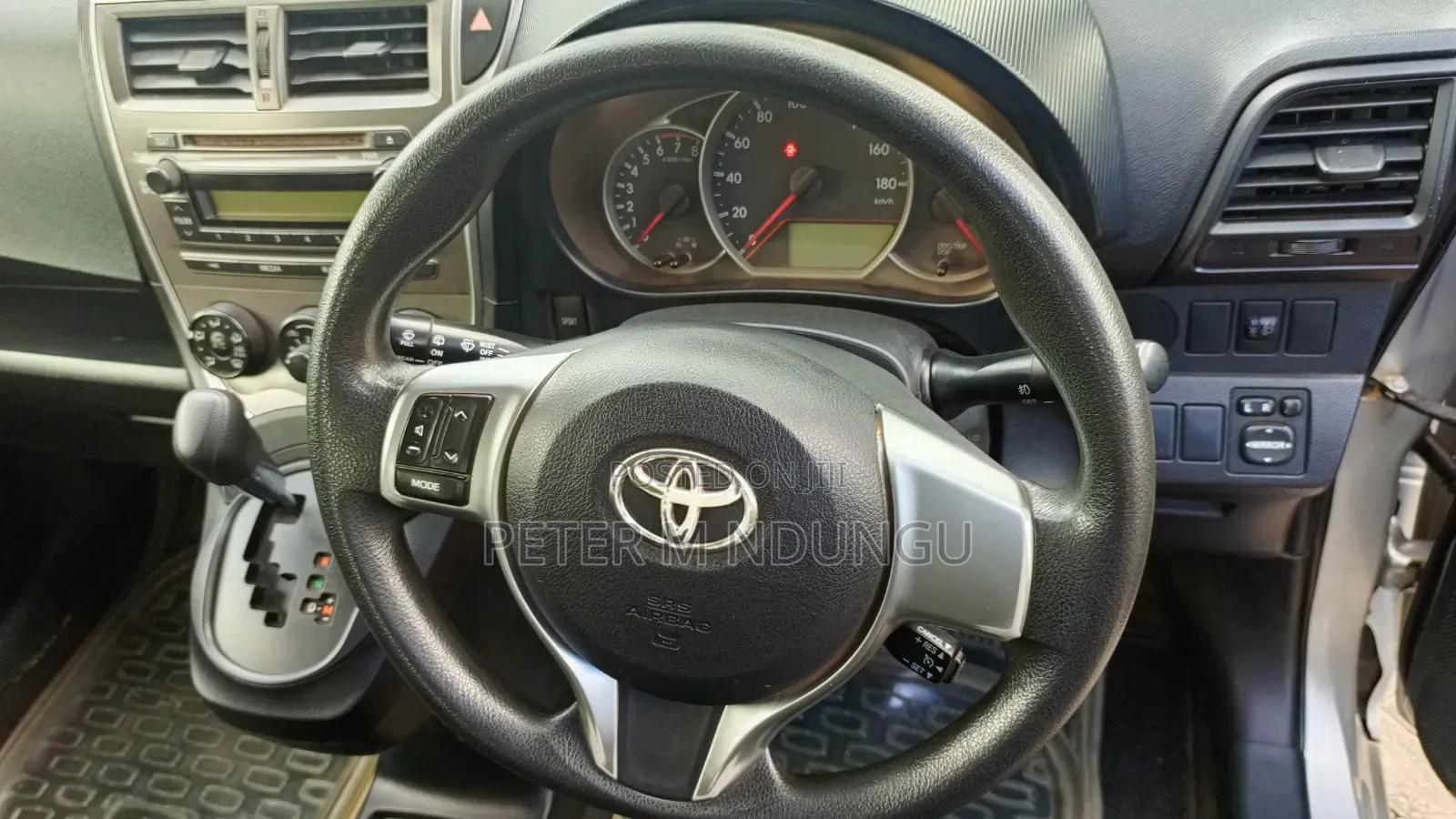 Toyota Ractis 2013 Silver
