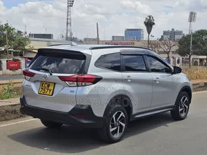Toyota Rush 2019 Silver
