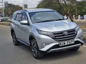 Toyota Rush 2019 Silver