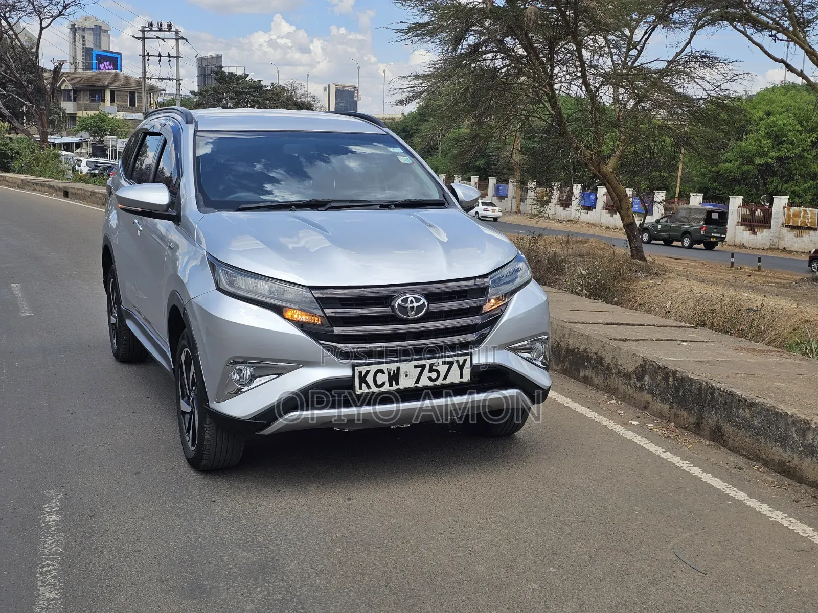Toyota Rush 2019 Silver