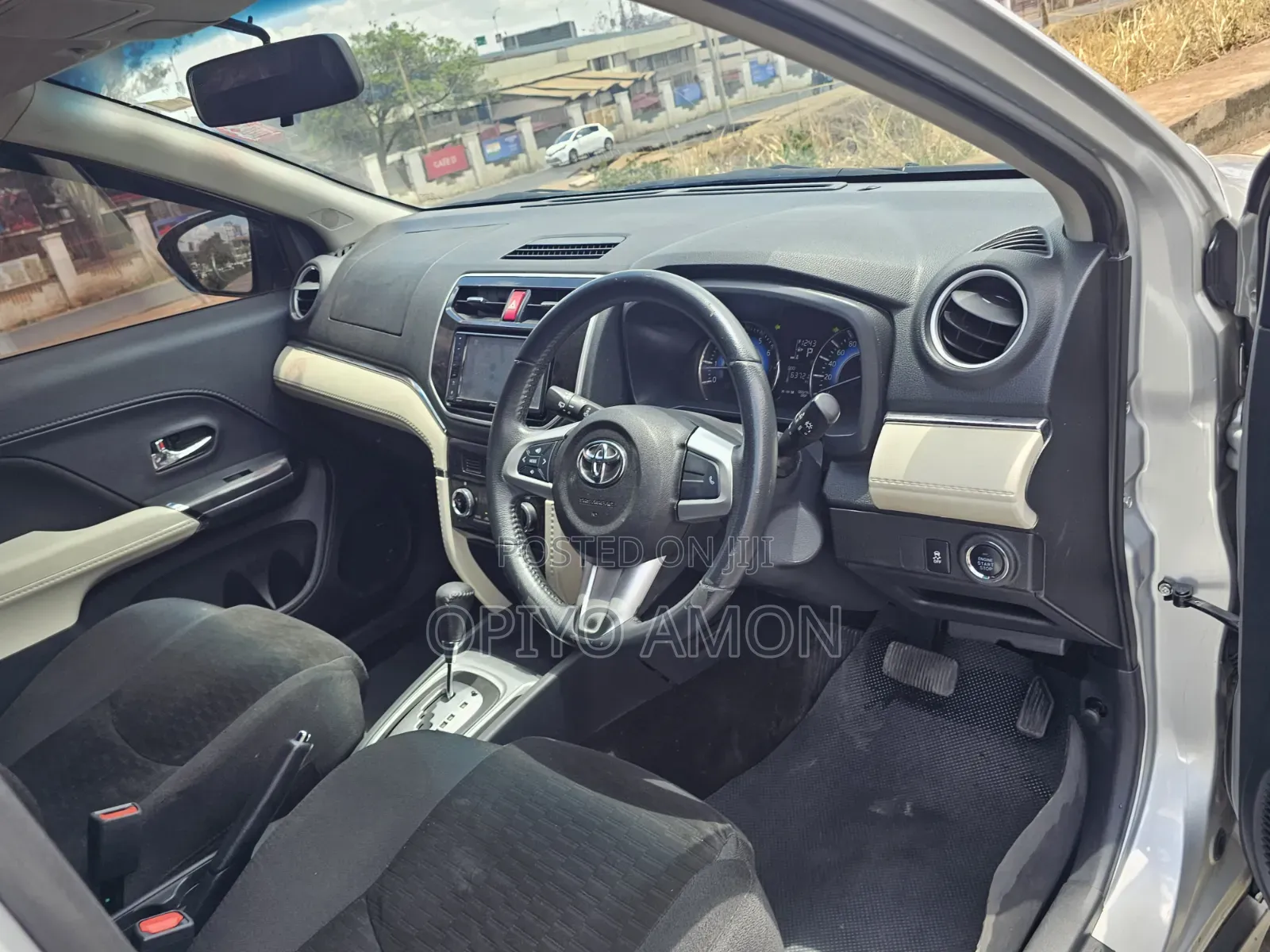 Toyota Rush 2019 Silver