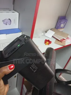 Portable HY320 Wi-Fi Projector for Flexible Everyday Entertainment