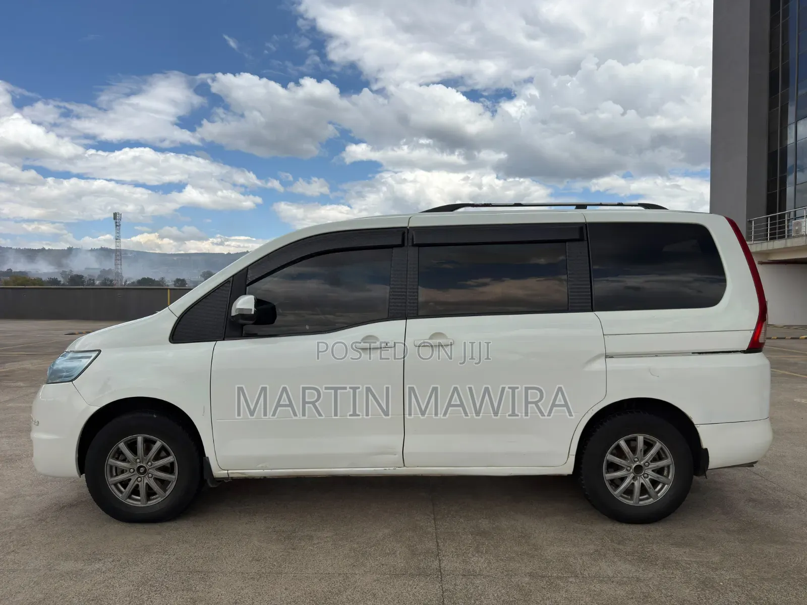Nissan Serena 2009 White