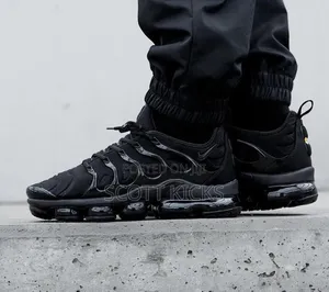 Nike Air VaporMax Plus Sneakers