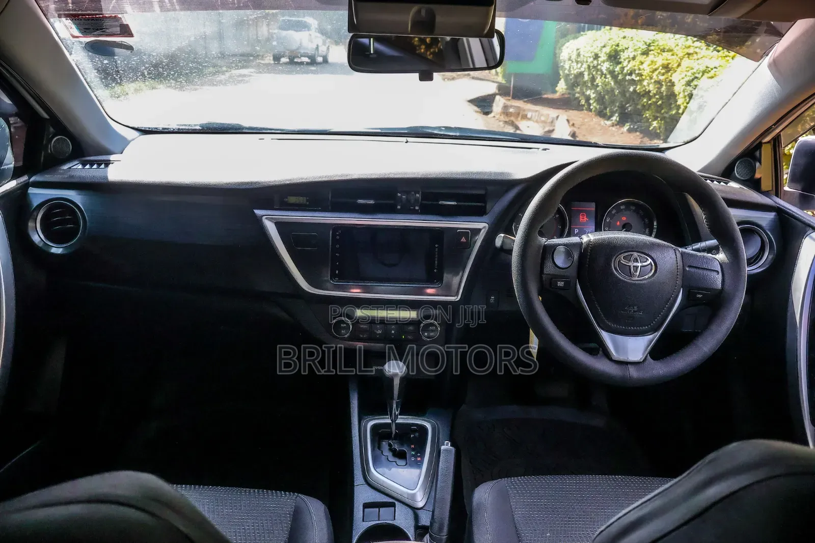 Toyota Auris 2012 White