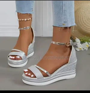 Glitters Wedge Shoes